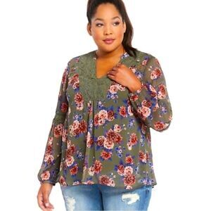torrid Floral Print‎ Chiffon Lace Inset Top, Size 14-16.